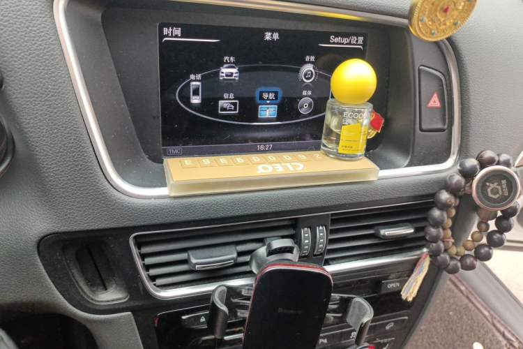 Used Audi Q5 2013 40 TFSI Comfort Edition Audio And AC Panel