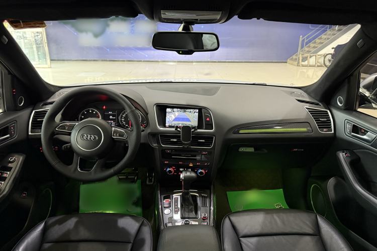 Used Audi Q5 2013 45 TFSI quattro Sport Edition Center Console