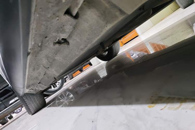 Used Audi Q5 2013 40 TFSI Technology Edition Chassis Front Right