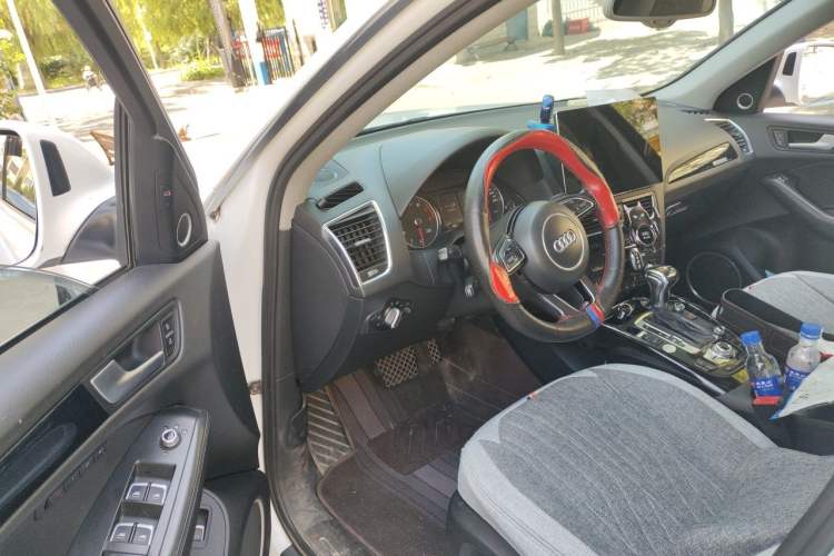 Used Audi Q5 2013 45 TFSI quattro Sport Edition Driver Seat