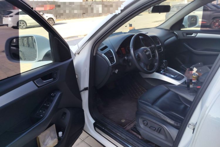 Used Audi Q5 2013 40 TFSI Technology Edition Driver Seat