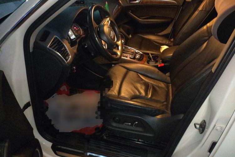 Used Audi Q5 2013 40 TFSI Technology Edition Driver Seat
