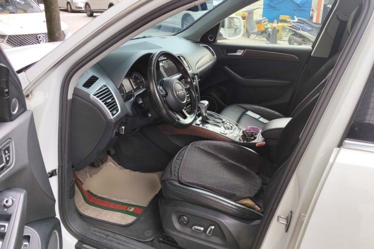 Used Audi Q5 2013 40 TFSI Comfort Edition Driver Seat