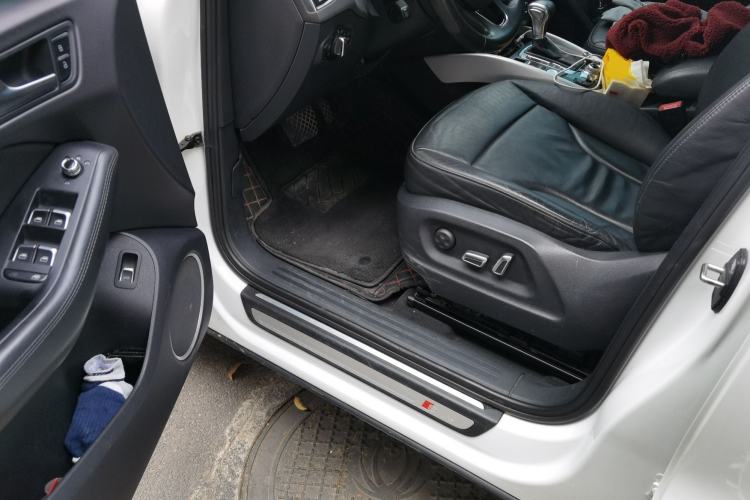Used Audi Q5 2013 45 TFSI quattro Sport Edition Driver Seat