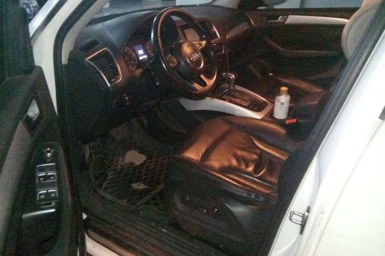 Used Audi Q5 2013 40 TFSI Technology Edition Driver Seat