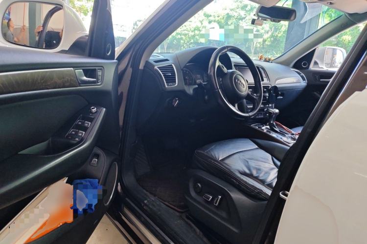 Used Audi Q5 2013 40 TFSI Comfort Edition Driver Seat