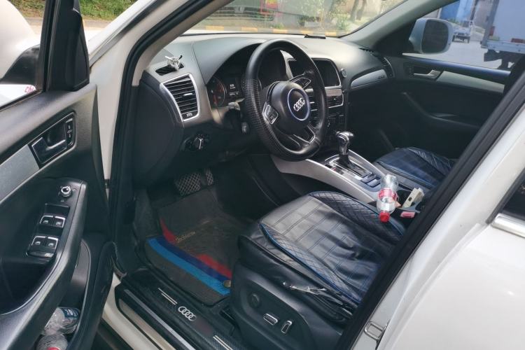 Used Audi Q5 2013 40 TFSI Technology Edition Driver Seat