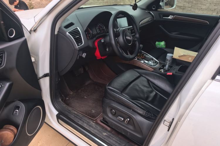 Used Audi Q5 2013 40 TFSI Comfort Edition Driver Seat