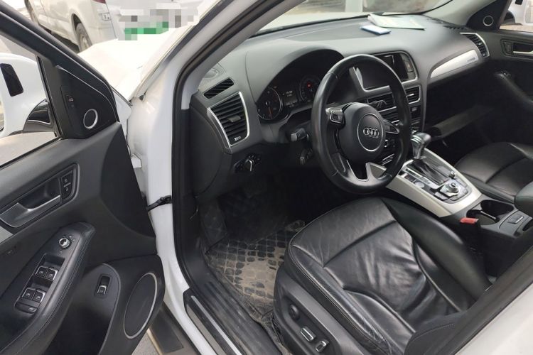 Used Audi Q5 2013 45 TFSI quattro Sport Edition Driver Seat