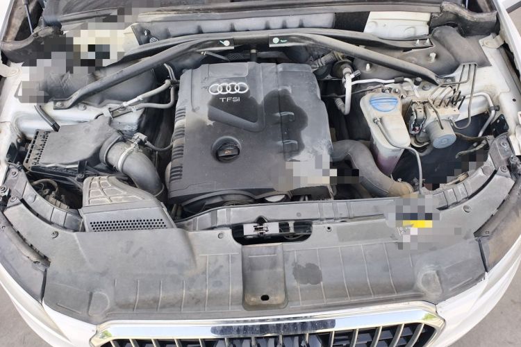 Used Audi Q5 2013 40 TFSI Technology Edition Engine Bay