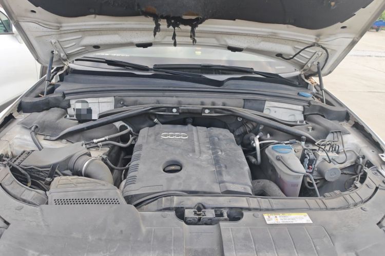 Used Audi Q5 2013 40 TFSI Comfort Edition Engine Bay
