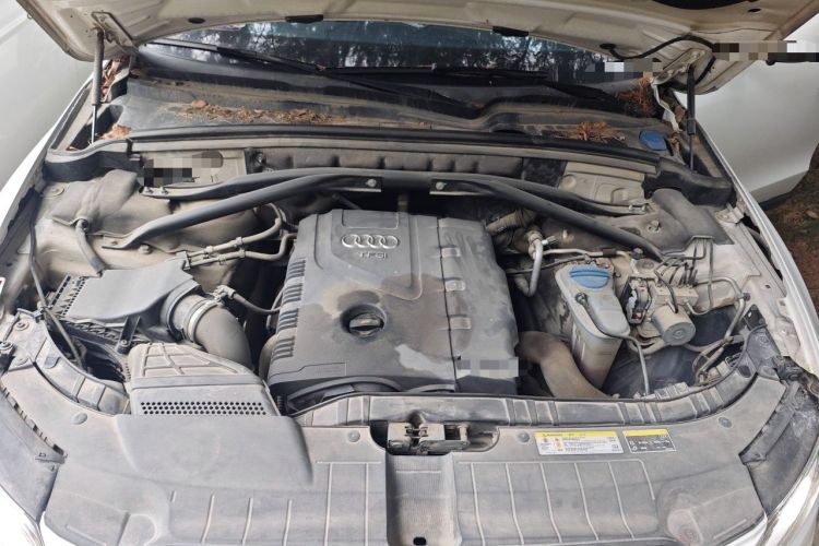 Used Audi Q5 2013 40 TFSI Technology Edition Engine Bay
