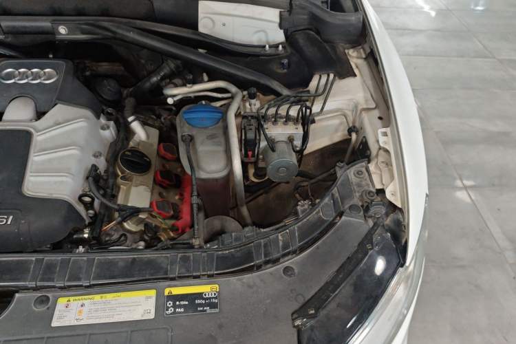 Used Audi Q5 2013 45 TFSI quattro Sport Edition Engine Bay Left