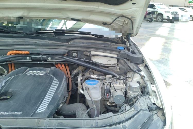 Used Audi Q5 2013 40 TFSI hybrid Engine Bay Left