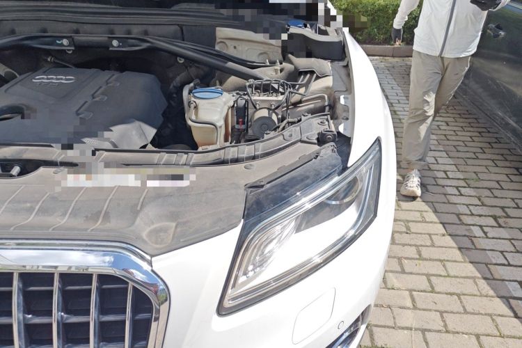 Used Audi Q5 2013 40 TFSI Comfort Edition Engine Bay Left