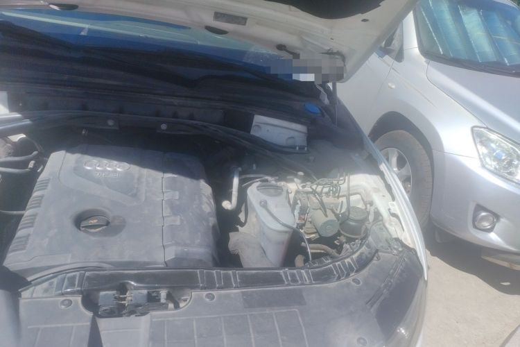 Used Audi Q5 2013 40 TFSI Technology Edition Engine Bay Left