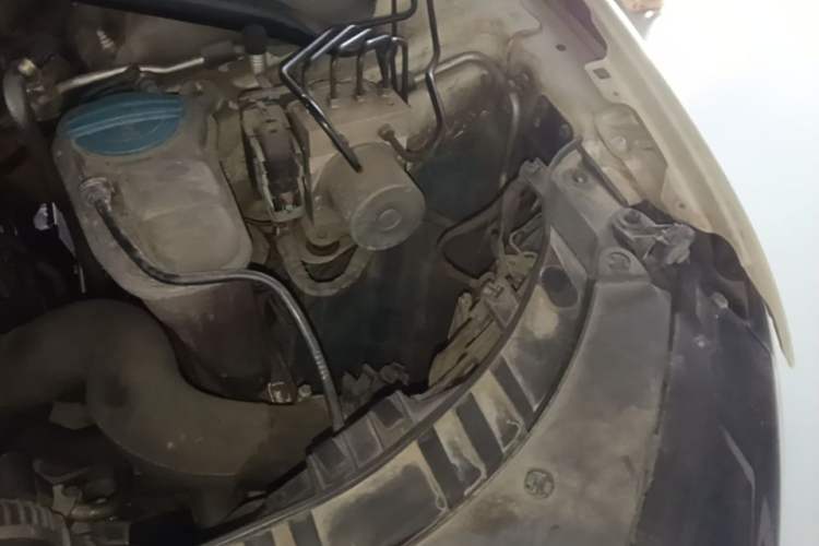 Used Audi Q5 2013 40 TFSI Technology Edition Engine Bay Left