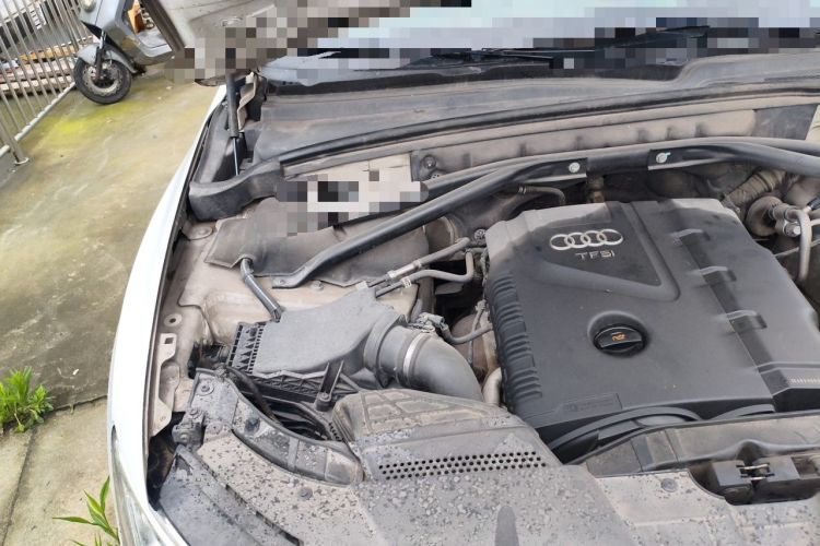 Used Audi Q5 2013 40 TFSI Technology Edition Engine Bay Right