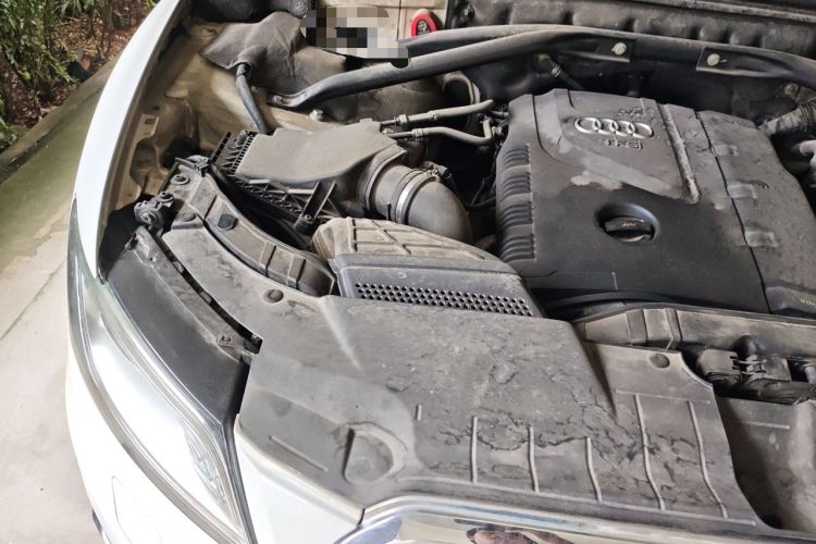 Used Audi Q5 2013 40 TFSI Technology Edition Engine Bay Right