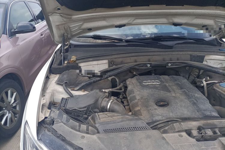 Used Audi Q5 2013 40 TFSI Technology Edition Engine Bay Right
