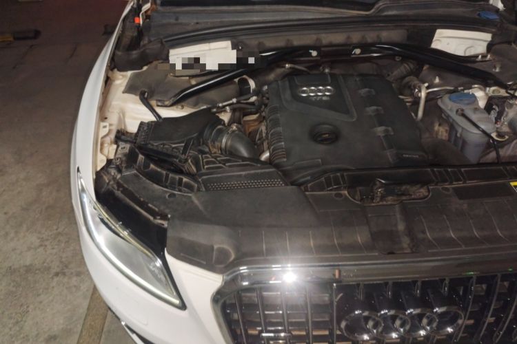 Used Audi Q5 2013 40 TFSI Technology Edition Engine Bay Right