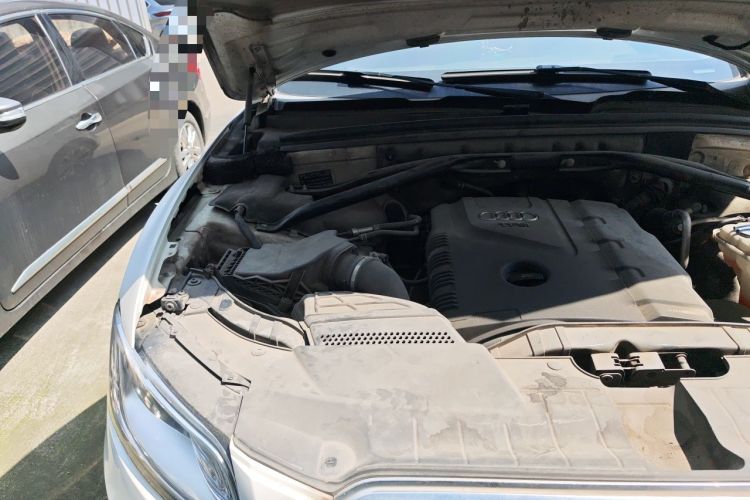 Used Audi Q5 2013 40 TFSI Technology Edition Engine Bay Right
