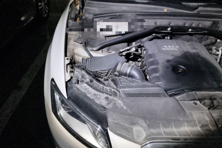 Used Audi Q5 2013 40 TFSI Technology Edition Engine Bay Right