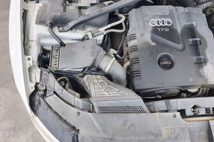 Used Audi Q5 2013 40 TFSI Technology Edition Engine Bay Right