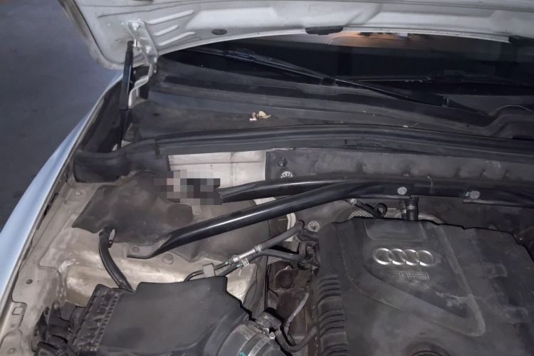 Used Audi Q5 2013 40 TFSI Technology Edition Engine Bay Right