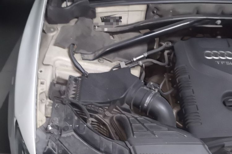 Used Audi Q5 2013 40 TFSI Technology Edition Engine Bay Right
