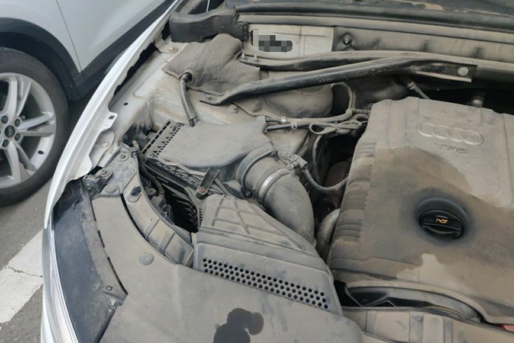 Used Audi Q5 2013 40 TFSI Technology Edition Engine Bay Right