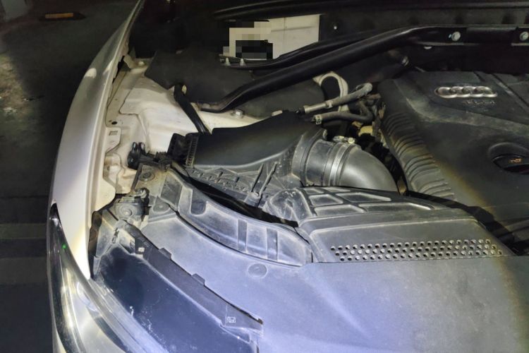 Used Audi Q5 2013 40 TFSI Technology Edition Engine Bay Right