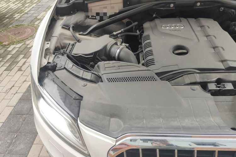 Used Audi Q5 2013 40 TFSI Technology Edition Engine Bay Right