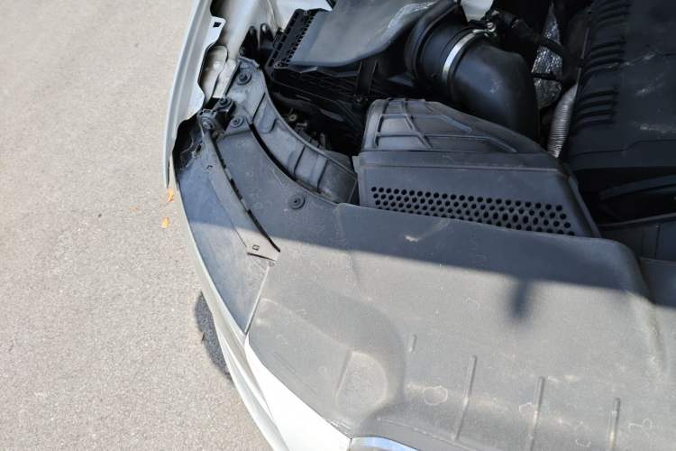 Used Audi Q5 2013 40 TFSI Technology Edition Engine Bay Right