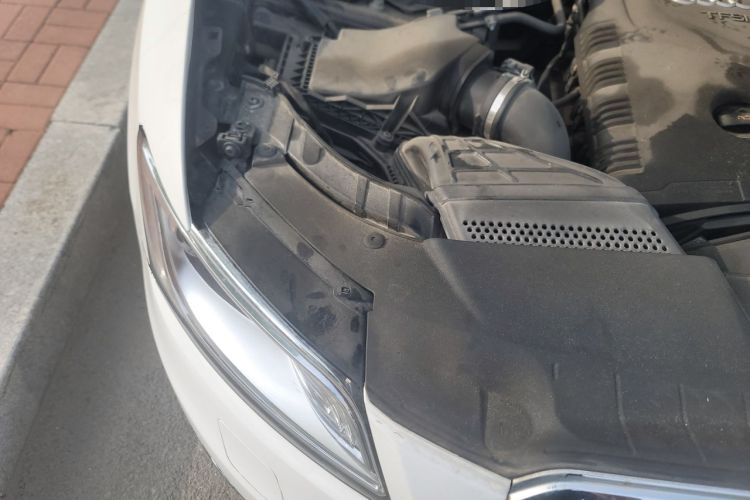 Used Audi Q5 2013 40 TFSI Technology Edition Engine Bay Right