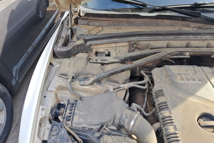 Used Audi Q5 2013 40 TFSI Technology Edition Engine Bay Right