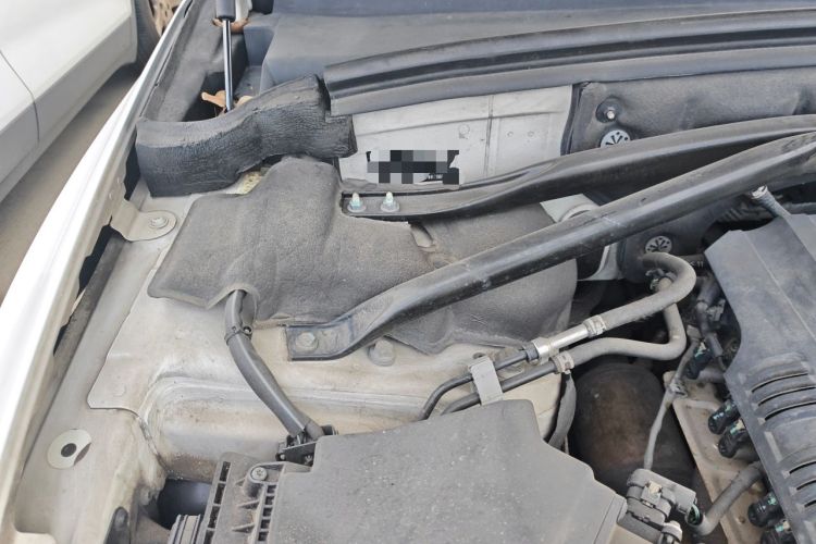 Used Audi Q5 2013 40 TFSI Comfort Edition Engine Bay Right