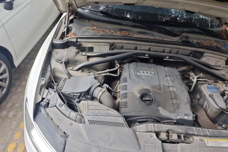 Used Audi Q5 2013 40 TFSI Technology Edition Engine Bay Right