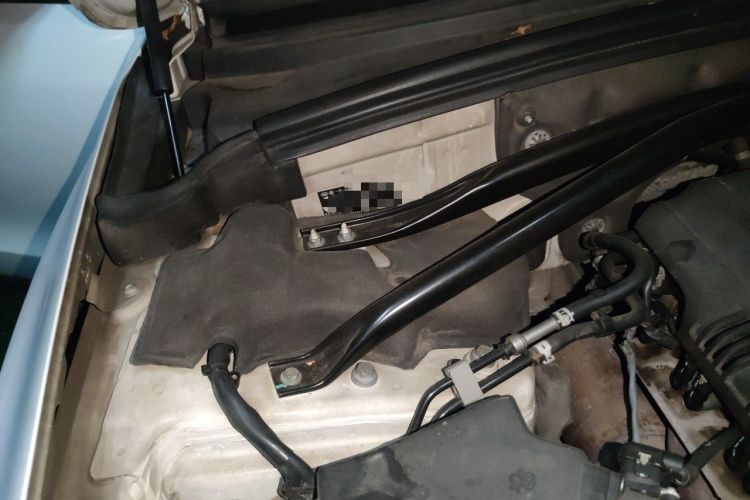 Used Audi Q5 2013 40 TFSI Comfort Edition Engine Bay Right