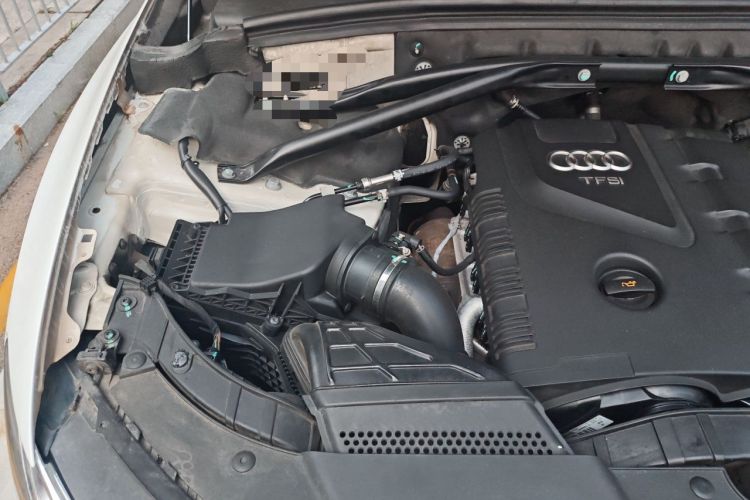 Used Audi Q5 2013 40 TFSI Technology Edition Engine Bay Right