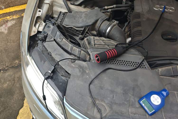 Used Audi Q5 2013 40 TFSI Ambition Engine Bay Right