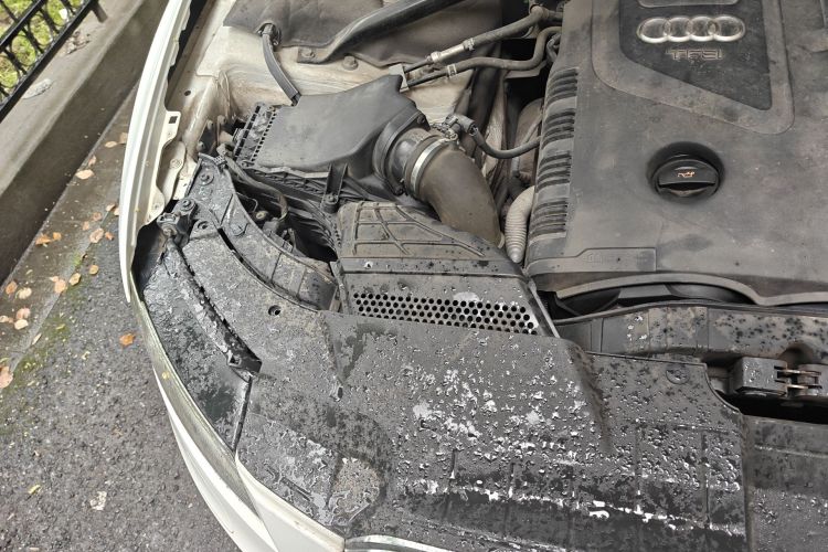 Used Audi Q5 2013 40 TFSI Technology Edition Engine Bay Right