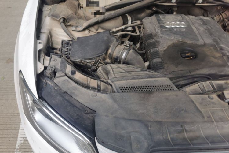 Used Audi Q5 2013 40 TFSI Technology Edition Engine Bay Right
