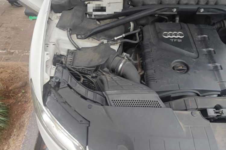 Used Audi Q5 2013 40 TFSI Technology Edition Engine Bay Right