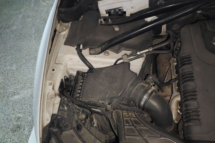 Used Audi Q5 2013 40 TFSI Ambition Engine Bay Right