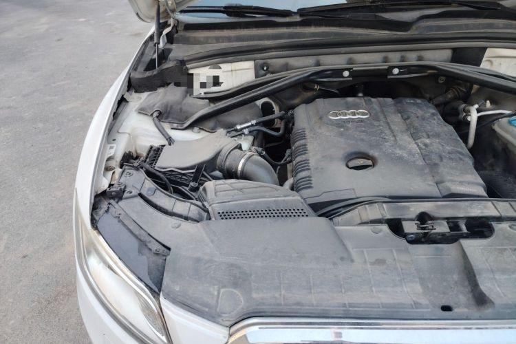 Used Audi Q5 2013 40 TFSI Technology Edition Engine Bay Right