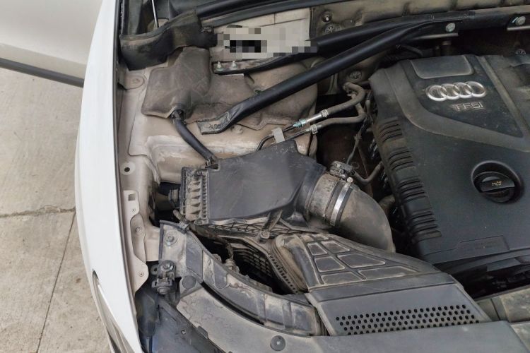 Used Audi Q5 2013 40 TFSI Technology Edition Engine Bay Right