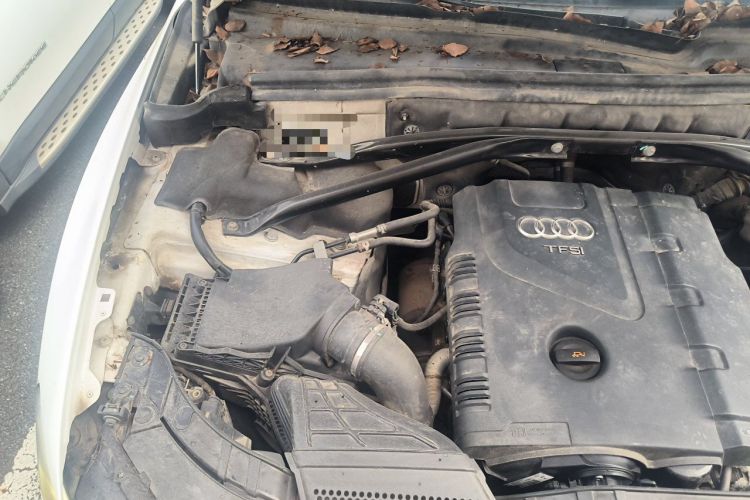 Used Audi Q5 2013 40 TFSI Technology Edition Engine Bay Right
