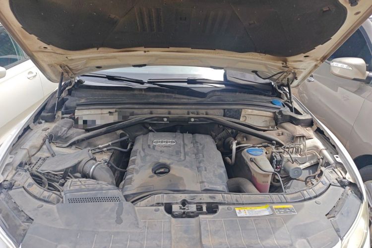 Used Audi Q5 2013 40 TFSI Technology Edition Engine Bay