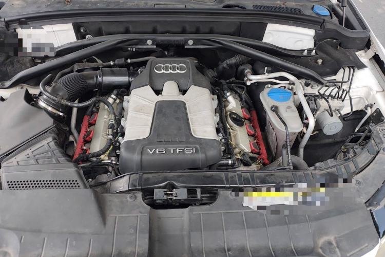 Used Audi Q5 2013 45 TFSI quattro Sport Edition Engine Bay